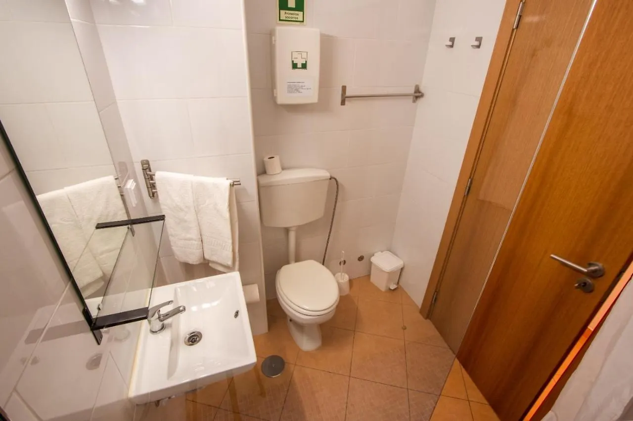 Guest house Colmeia- Alojamento Local Armacao de Pera Portugal