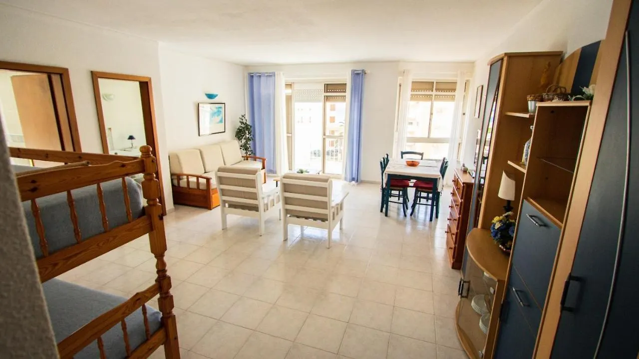 Guest house Colmeia- Alojamento Local Armacao de Pera